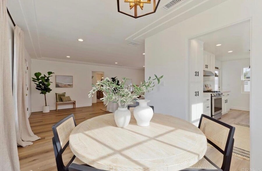 Building Photo - 4657 Lenore Dr