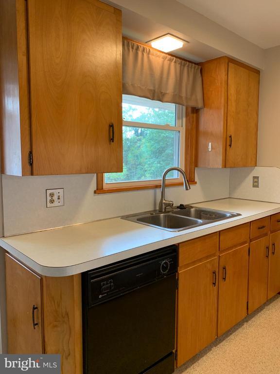 Building Photo - 111 Green St