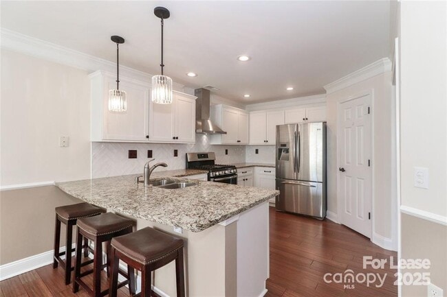 Building Photo - 9408 Meadowmont View Dr