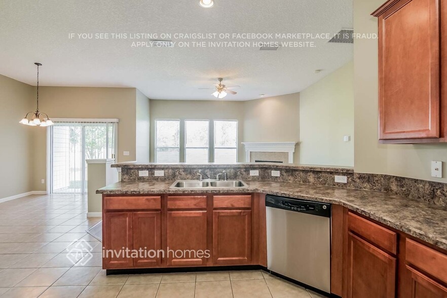 Building Photo - 2205 Cascadia Ct