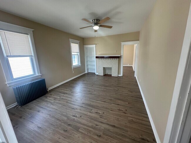 Building Photo - 9 N Rosborough Ave