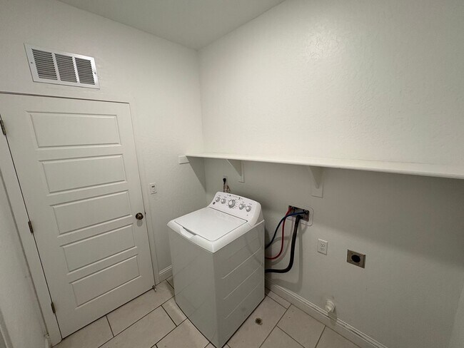 Building Photo - Lennar Built 2 story home coming soon!