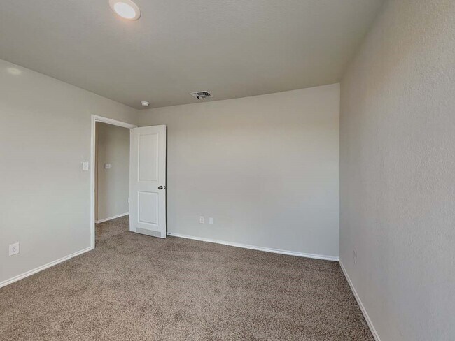 Building Photo - 5730 Verracio Ct