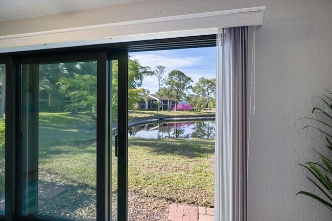 Building Photo - 772 Bird Bay Dr N