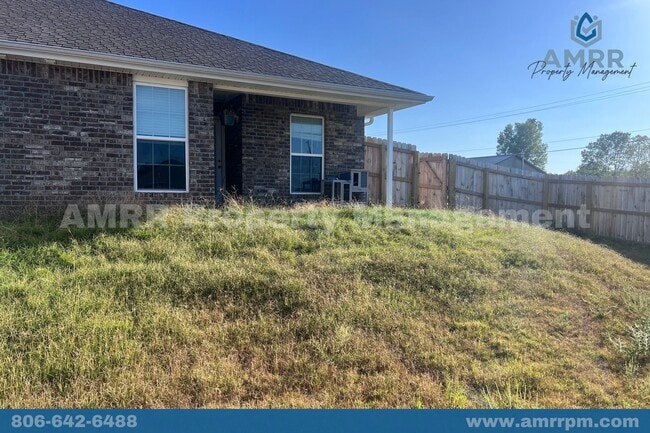 Building Photo - New Beginnings Start at AMRR: 3 Bedroom Townhome In Carl Junction!