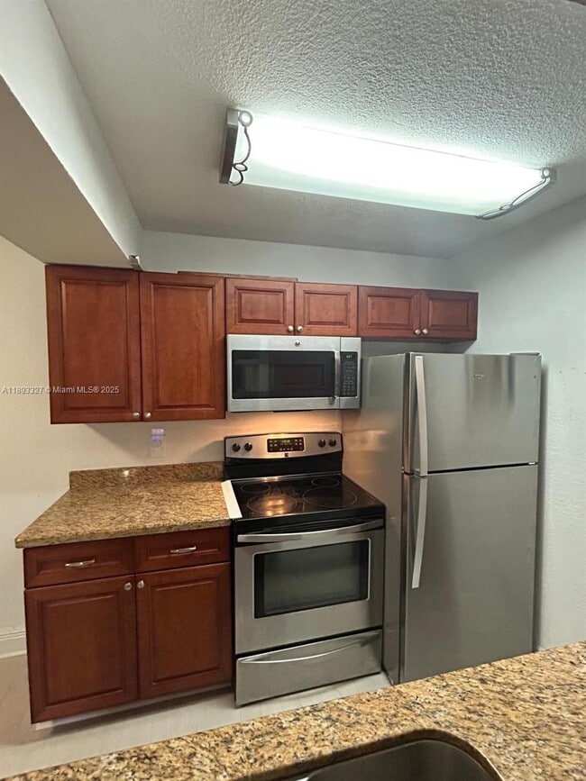 Building Photo - 15551 SW 104th Terrace