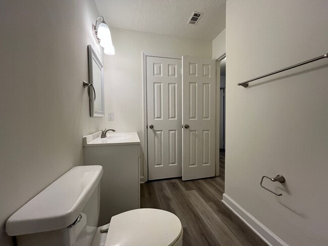 Building Photo - 1310 Morris St