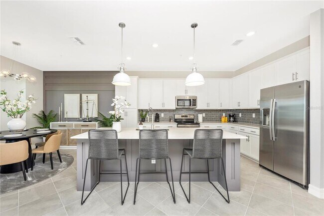 Building Photo - 12140 Wellen Golf St