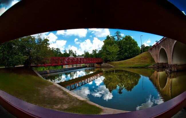 Building Photo - 15 Rockledge Dr