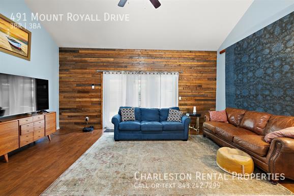 Building Photo - 491 Mt Royall Dr
