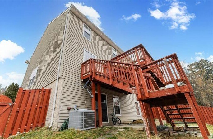 Building Photo - 15835 Meherrin Way