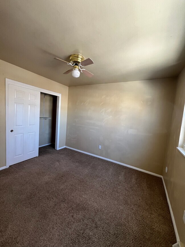 Building Photo - 15790 E Stanford Pl