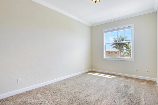 Building Photo - 12101 SW Aventino Dr