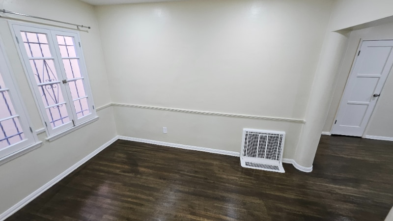 Building Photo - 120 N Gale Dr