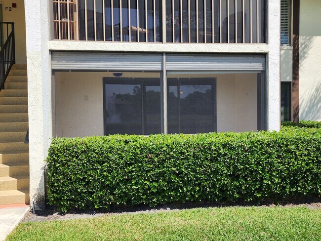 Building Photo - 2 BR 2 BA rental in the gated Pine Ridge c...