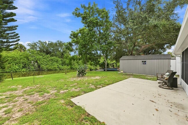 Building Photo - 128 Lookout Dr