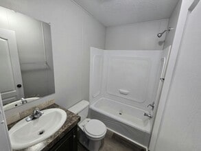 Building Photo - 1123 Walt Williams Rd