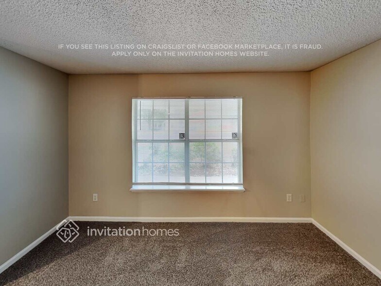 Building Photo - 13581 Ashford Wood Ct E