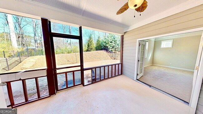 Building Photo - 2455 Westlington Cir