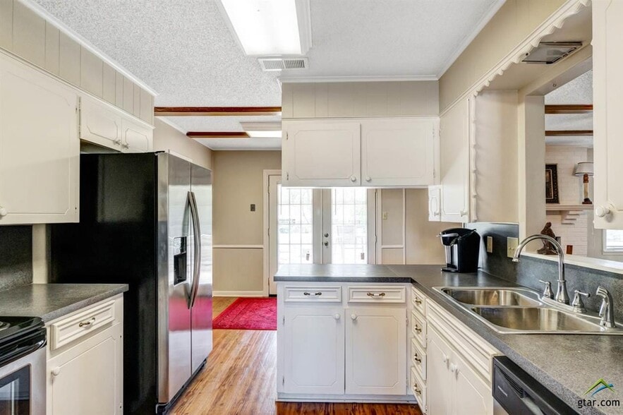 Building Photo - 407 Shiloh Rd