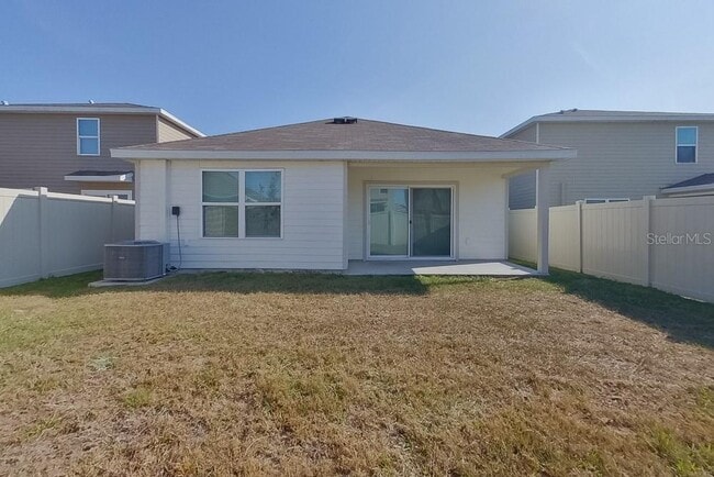 Building Photo - 8684 SW 44th Ct