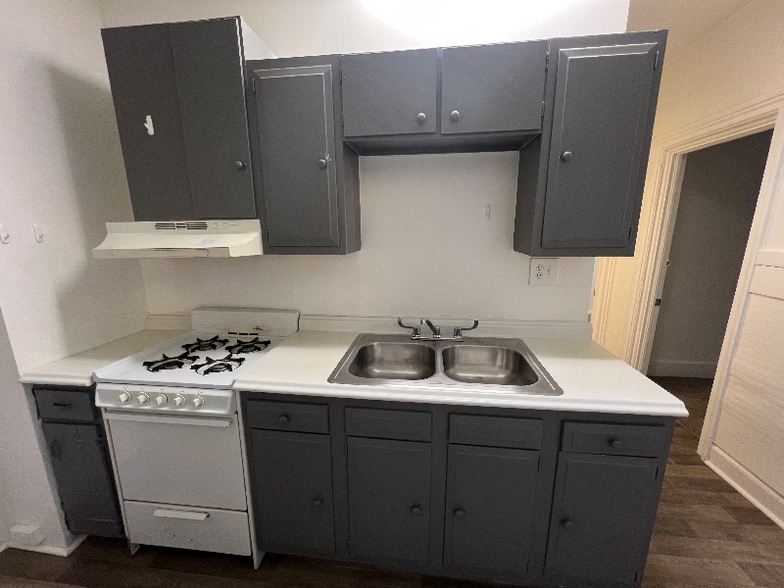 Building Photo - 2171 12th St