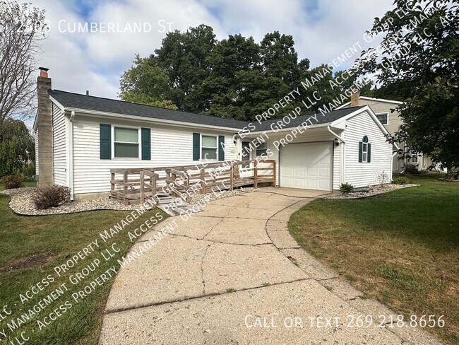 Building Photo - Large Westwood Kalamazoo home for rent!  4...