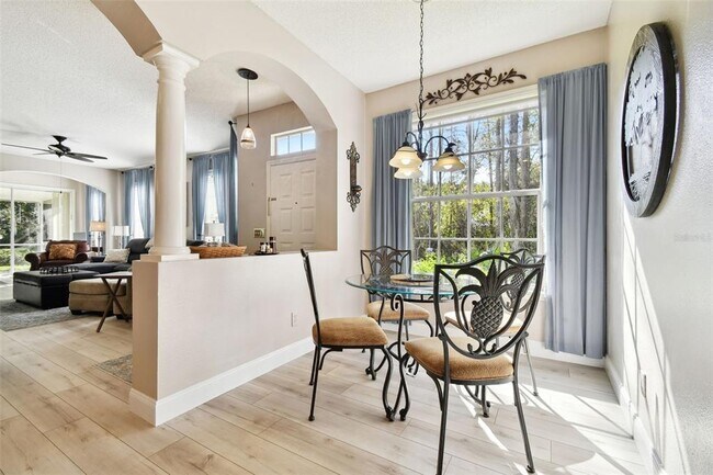 Building Photo - 1687 Starling Dr