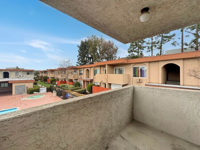 Building Photo - 9550 Carroll Canyon Rd