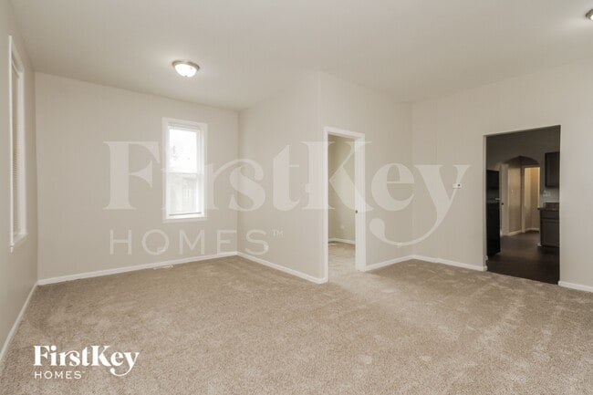 Building Photo - 14522 S Short St