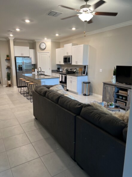 Building Photo - 31632 Blue Passing Loop