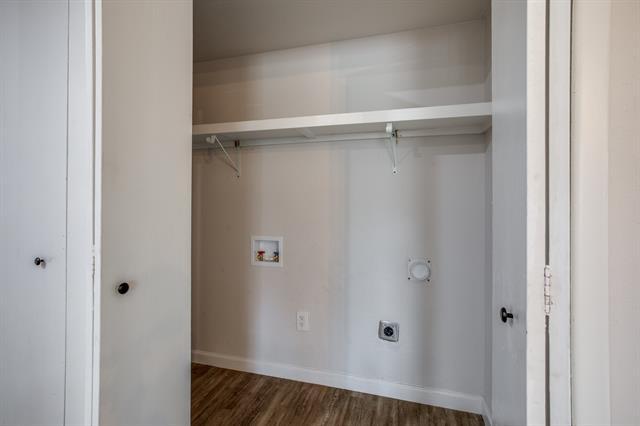 Building Photo - 203 N Forest Crest Dr