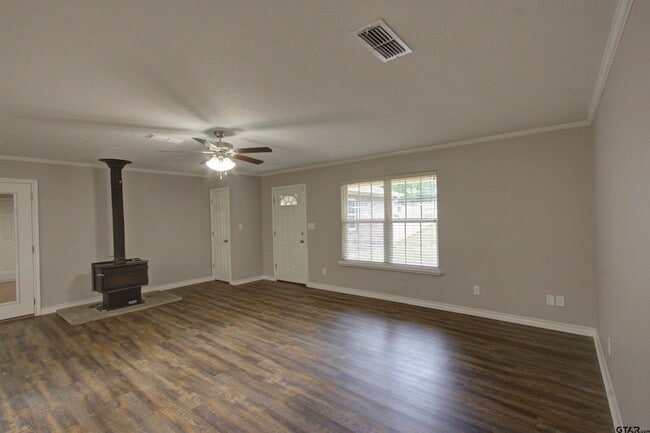 Building Photo - 720 Tennessee Acres Dr