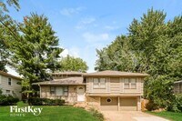 Building Photo - 8000 E 93rd Terrace