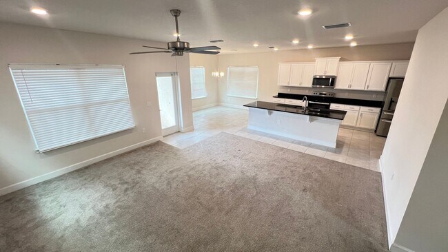 Building Photo - Beautiful Harmony Central Water Front Home AVAILABLE NOW!