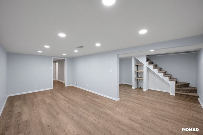 Building Photo - Spacious 3BR House in Denver