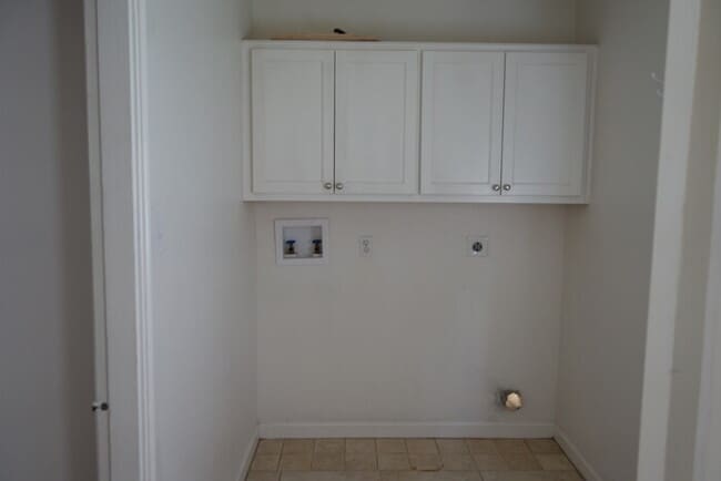 Building Photo - CUTE 1 BEDROOM / 1 BATH - SMITHVILLE HOME