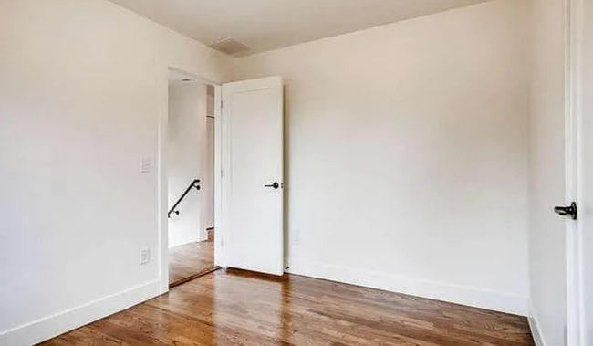 Building Photo - Three bedroom, 2 bathroom modern property!...