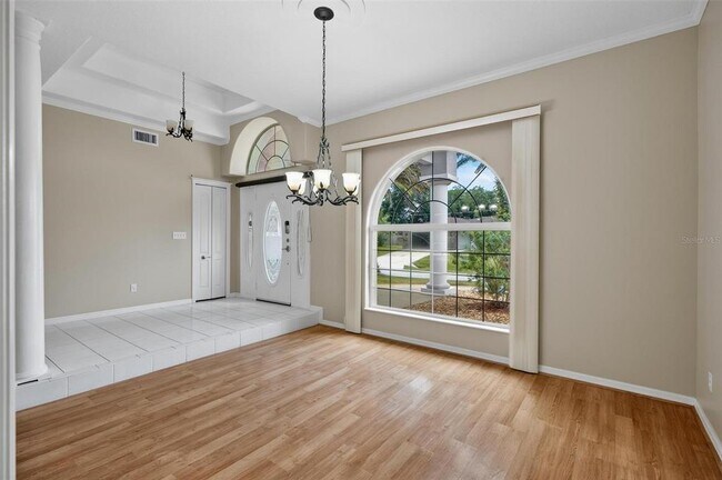 Building Photo - 20 Woodford Ln