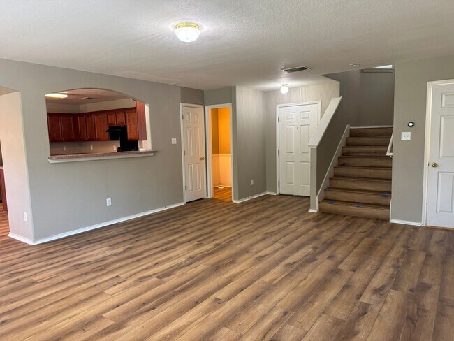 Building Photo - 10115 Colt Crossing