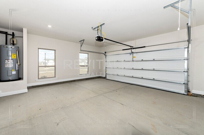 Building Photo - Brand-New 5BR Fairhope Home on Corner Lot with Garage