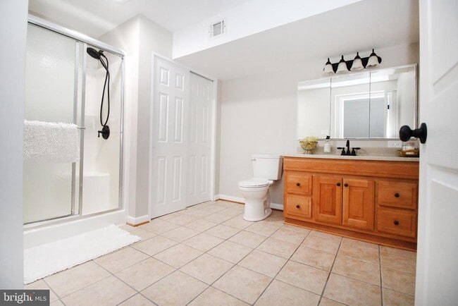 Building Photo - 1085 Pemberton Ln
