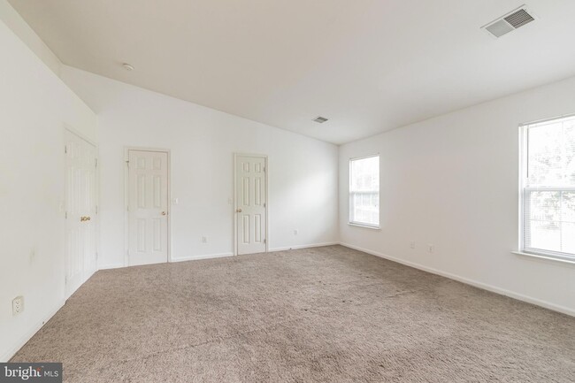 Building Photo - 43137 Binkley Cir