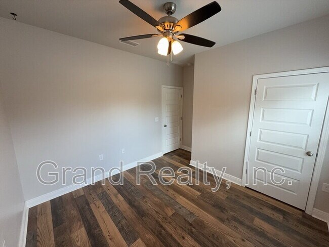 Building Photo - 3654 Hawks Landing Cir