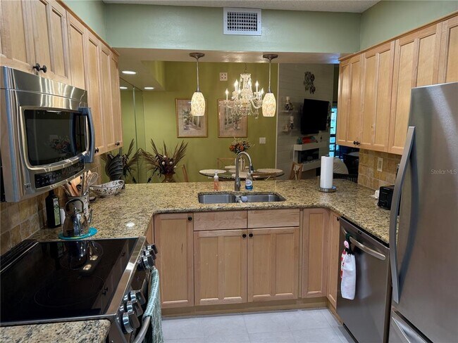Building Photo - 5770 Ashton Lake Dr