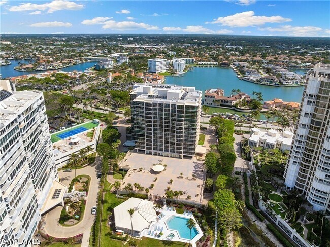 Building Photo - 4031 Gulf Shore Blvd N