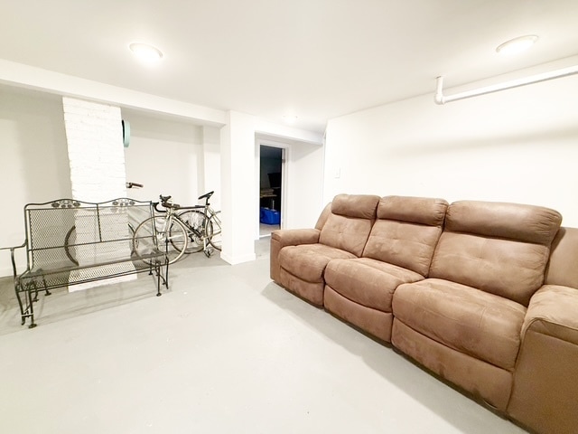 Building Photo - 3632 W G St