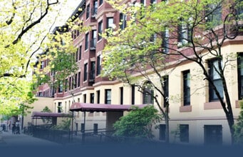 Building Photo - Flats on Comm