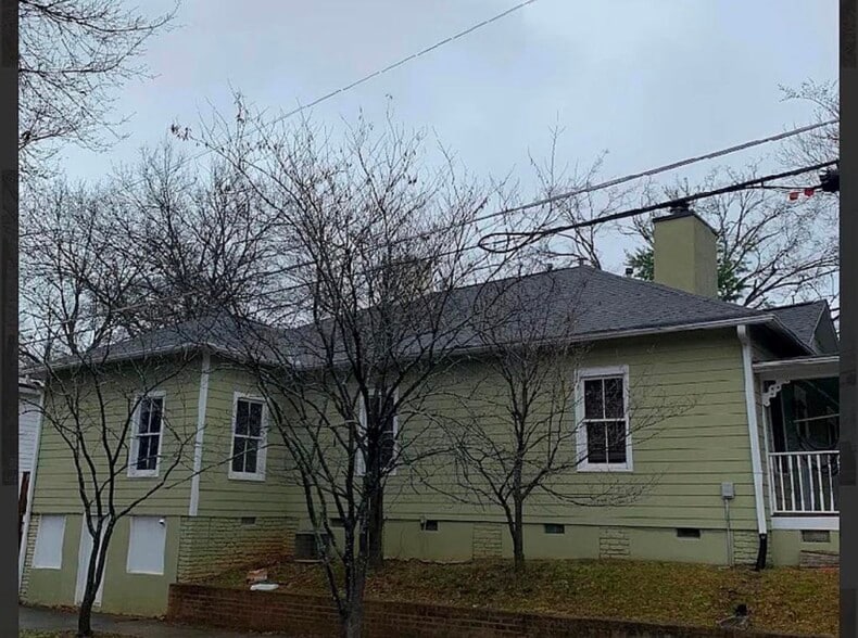 Building Photo - 568 Auburn Ave NE