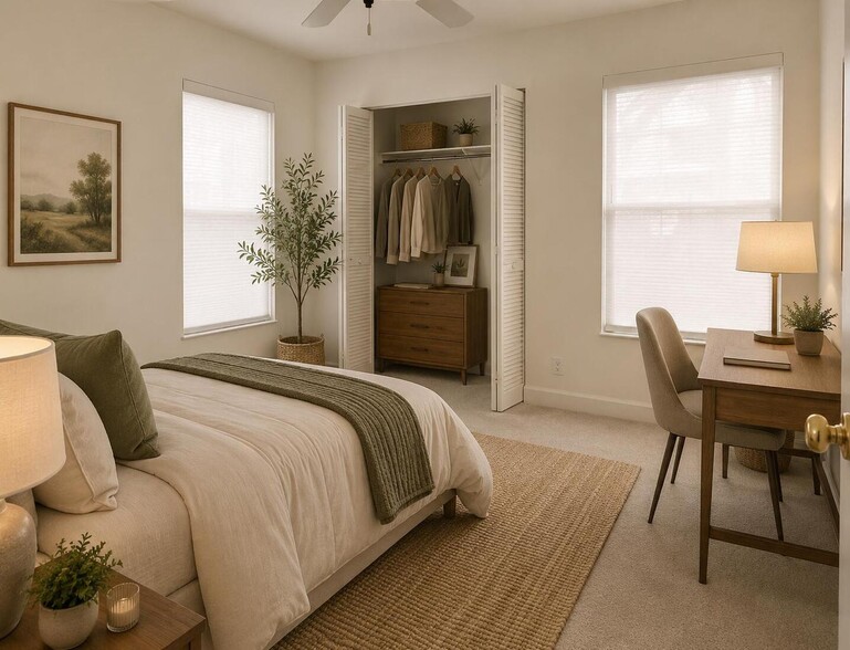 Building Photo - 6410 Royal Manor Cir